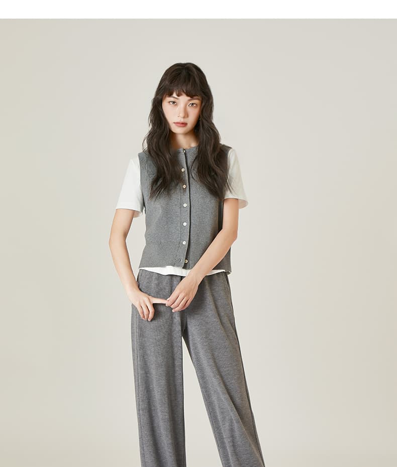 ベスト シンプル上質フロントボタンベスト