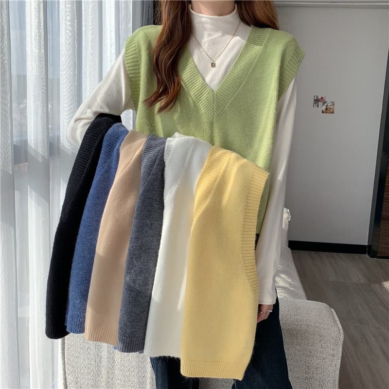 シンプル深Vネックベスト