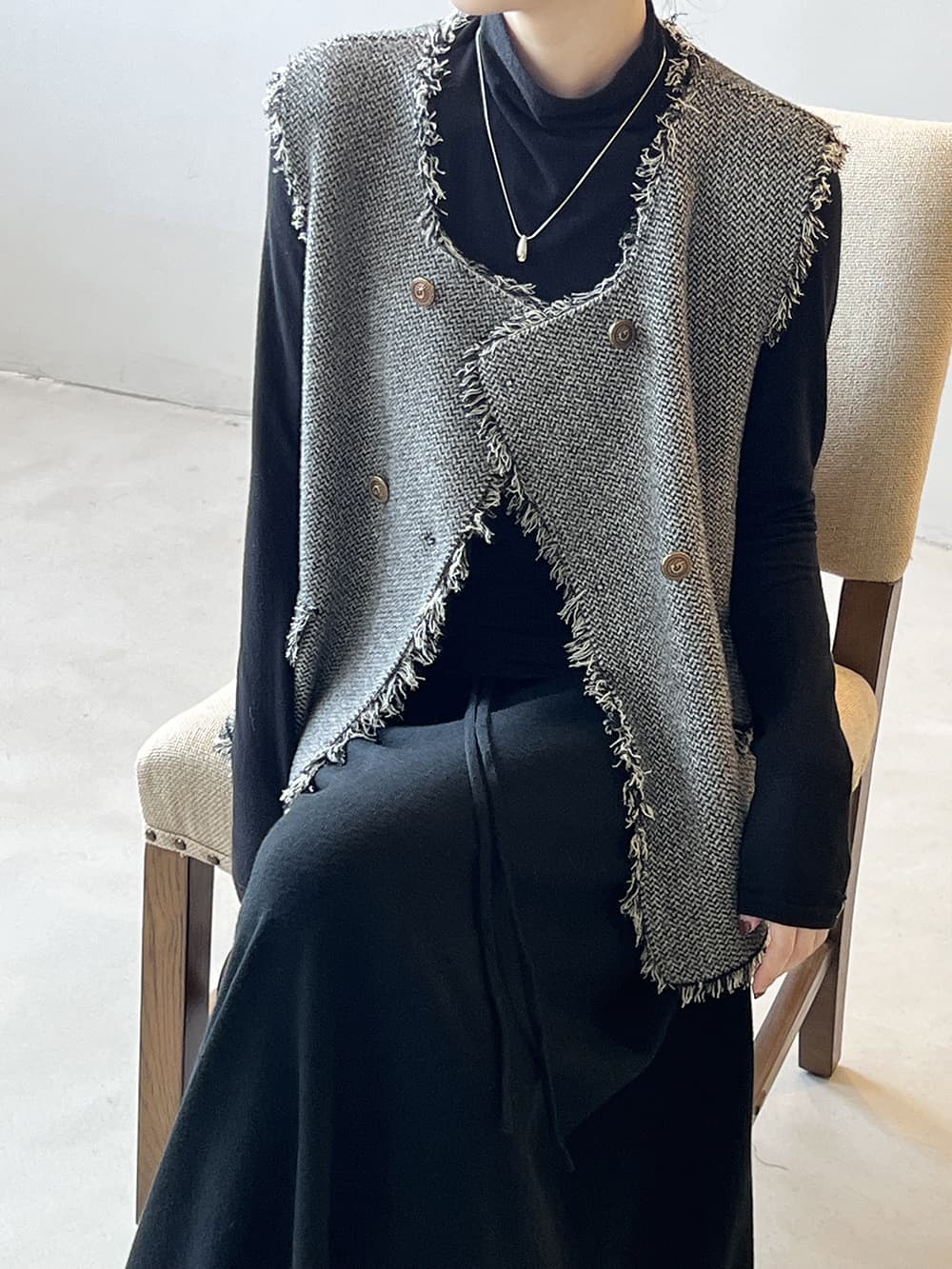 フリンジ装飾ラグジュアリーベスト