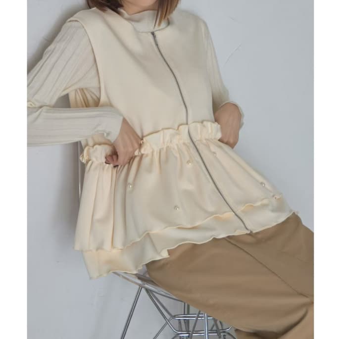 2025新作 パール付きジップジレ ふんわり体型カバーベスト