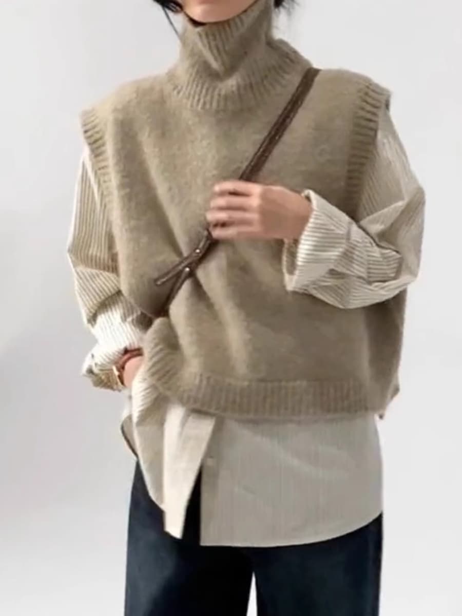 ふんわり質感タートルネックニットベスト
