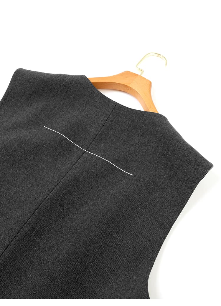 シンプルデザイン スリーブレスベストスーツ