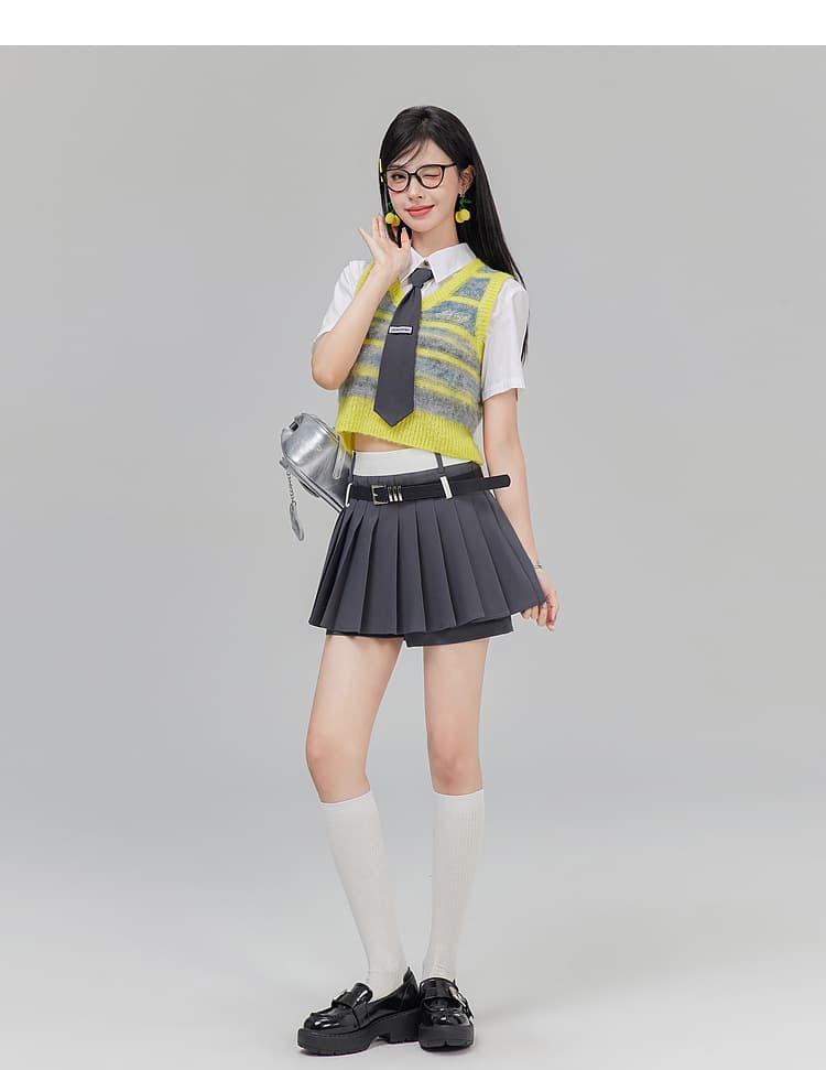 ふんわり透かし編みベスト