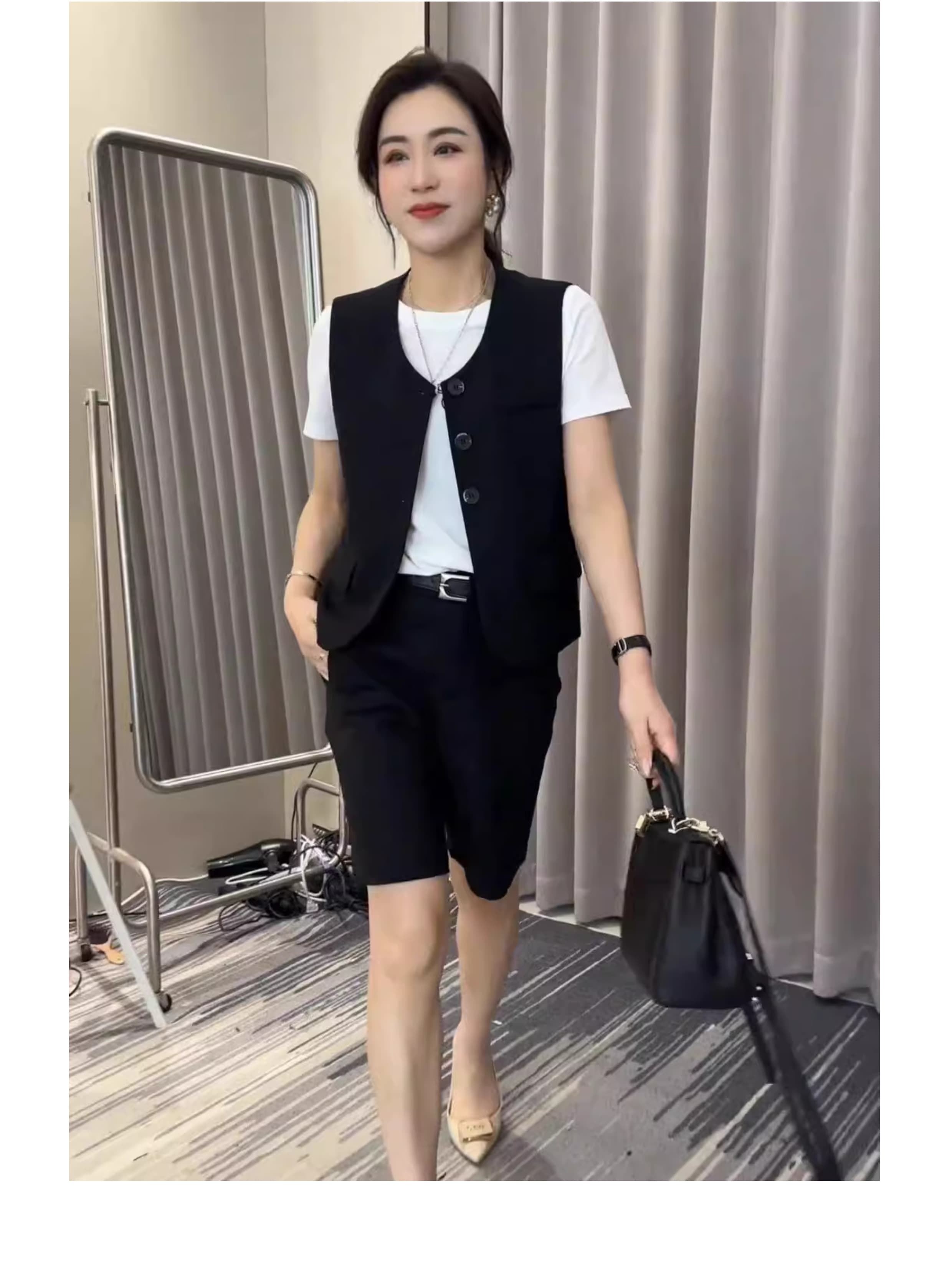 シンプルベーシックベストスーツ