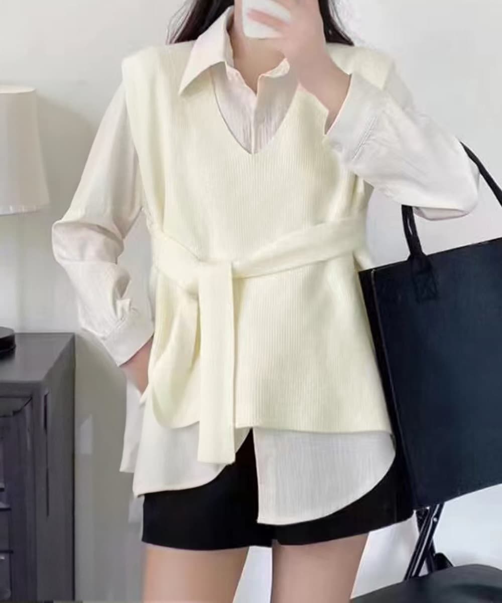 深めVネックニットベスト ウエストベルト付き重ね着風ジレ