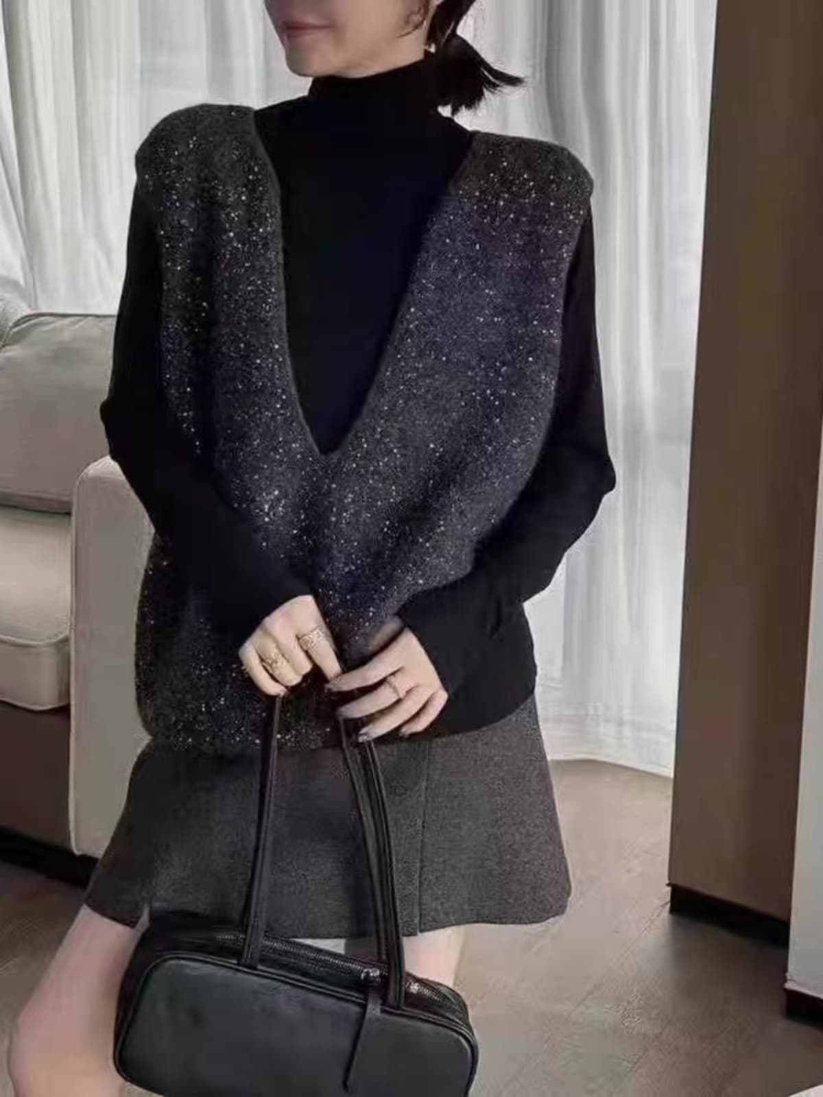 ベスト きらめき深Vネックニットベスト